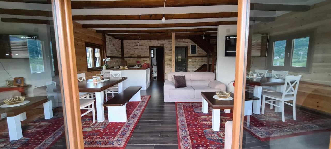 The Lake Breeze Bay Plav Exterior foto